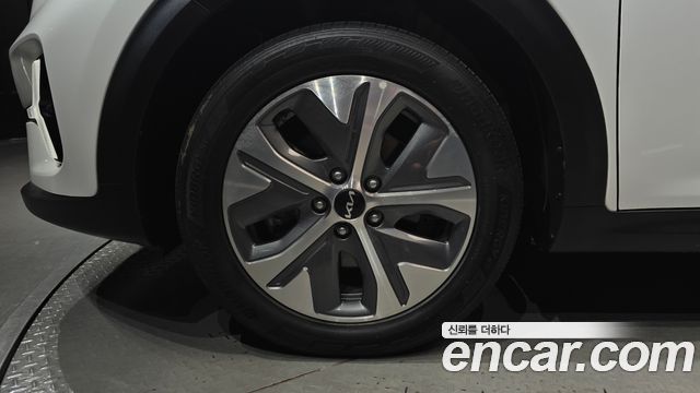 Kia Niro Plus Earth 2023 — фото 5