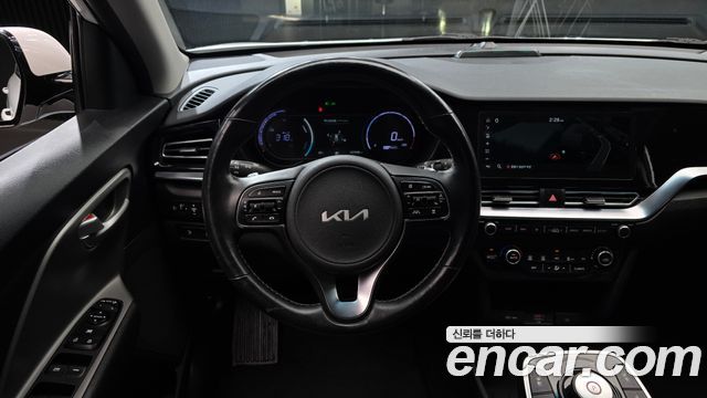 Kia Niro Plus Earth 2023 — фото 13