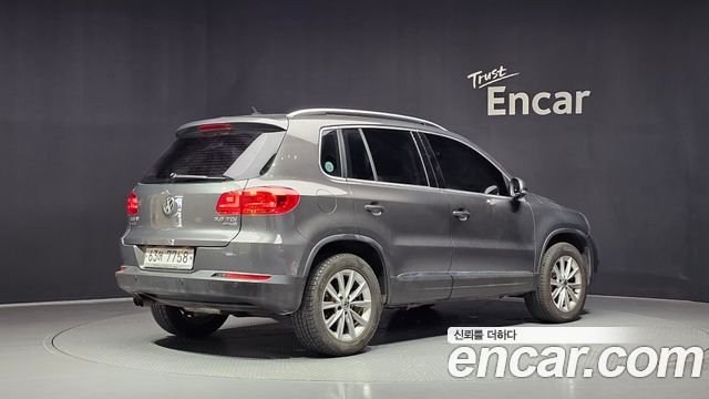 Volkswagen Tiguan 2.0 TDI Comfort 5N 2013 — фото 2