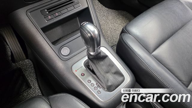 Volkswagen Tiguan 2.0 TDI Comfort 5N 2013 — фото 9