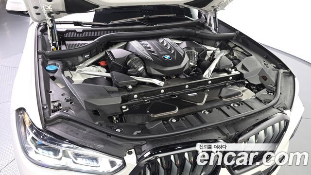 BMW X6 (G06) M50i 2023 — фото 6