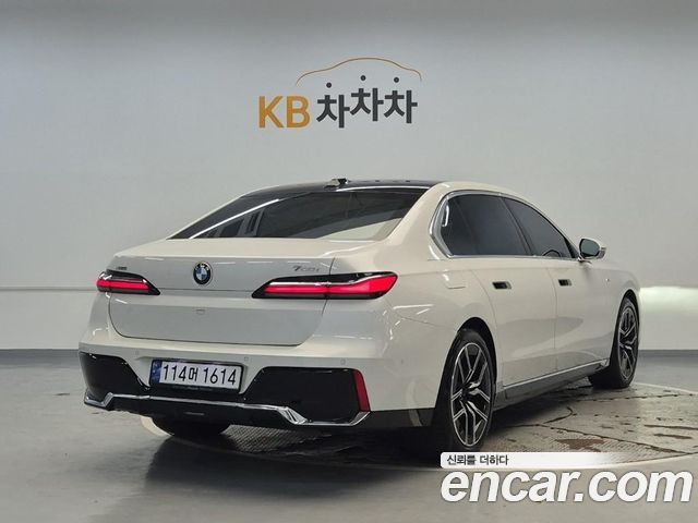 BMW 7 Series (G70) 740i xDrive M Sport 2024 — фото 3