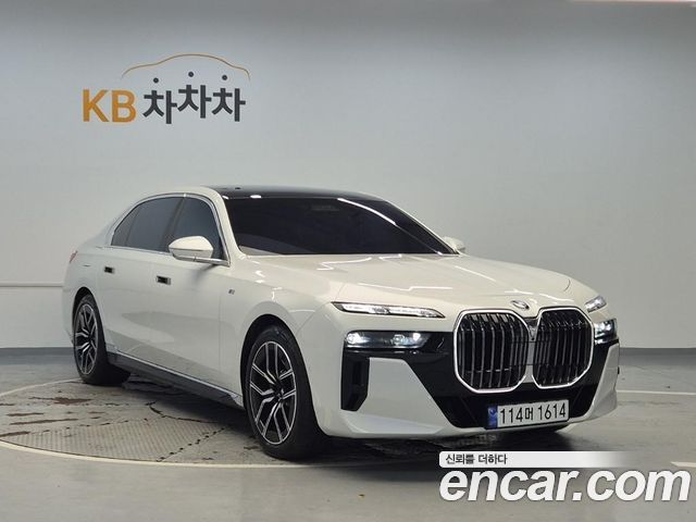 BMW 7 Series (G70) 740i xDrive M Sport 2024 — фото 4