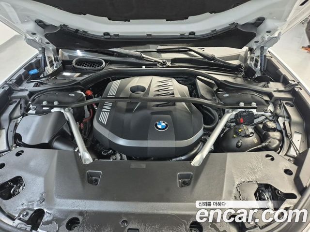 BMW 7 Series (G70) 740i xDrive M Sport 2024 — фото 5
