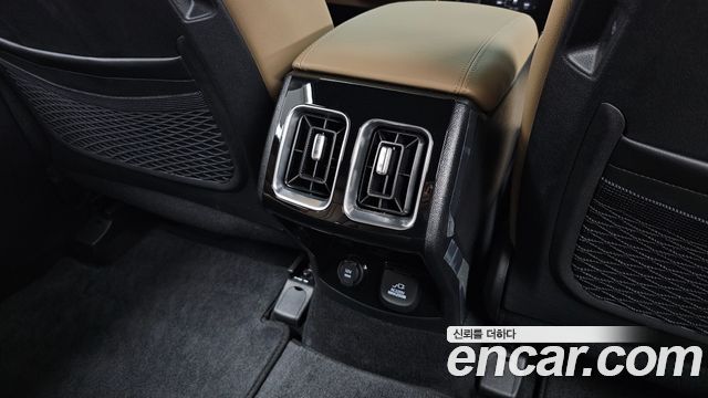 Kia Sorento (IV) Gasoline 2.5T 2WD Noblesse 2025 — фото 18