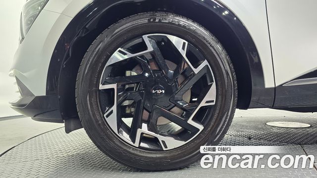Kia Sportage (V) Gasoline 1.6 Turbo 2WD Signature 2022 — фото 5