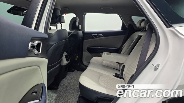 Kia Sportage (V) Gasoline 1.6 Turbo 2WD Signature 2022 — фото 12