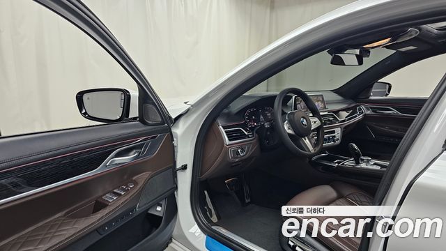 BMW 7 Series (G11) 740Li xDrive M Sport Package 2022 — фото 10