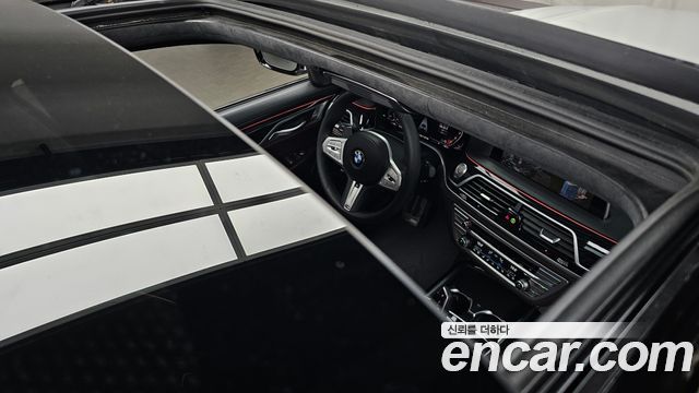 BMW 7 Series (G11) 740Li xDrive M Sport Package 2022 — фото 19