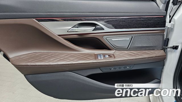 BMW 7 Series (G11) 740Li xDrive M Sport Package 2022 — фото 25