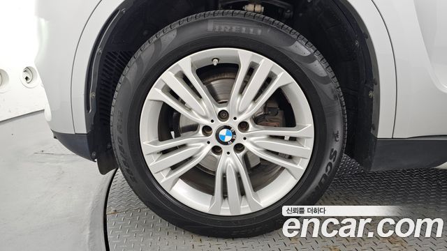 BMW X5 (F15) xDrive 30d 2015 — фото 5
