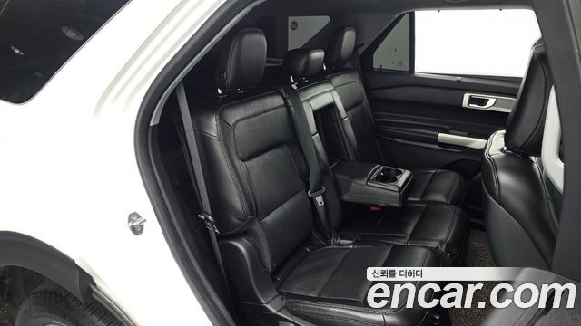Ford Explorer (VI) 2.3 LimIted 4WD 2020 — фото 16