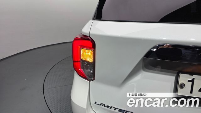 Ford Explorer (VI) 2.3 LimIted 4WD 2020 — фото 29