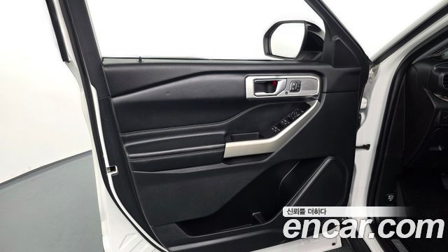 Ford Explorer (VI) 2.3 LimIted 4WD 2020 — фото 30