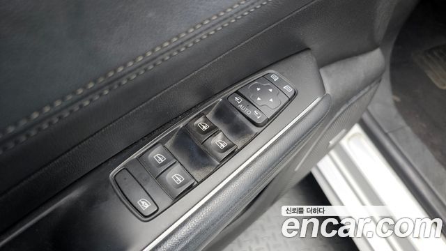 Renault Korea SM6 2.0 GDe LE 2017 — фото 36