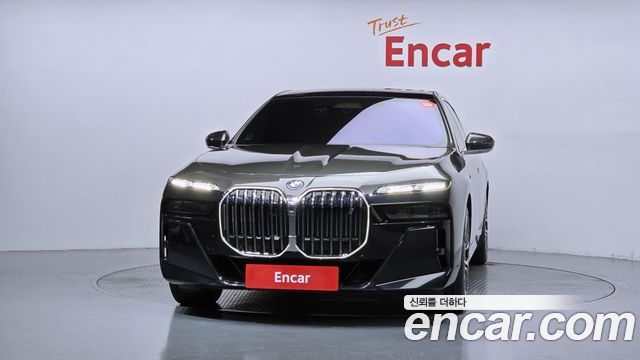 BMW i7 (G70) eDrive 50 M Sport 2024 — фото 3