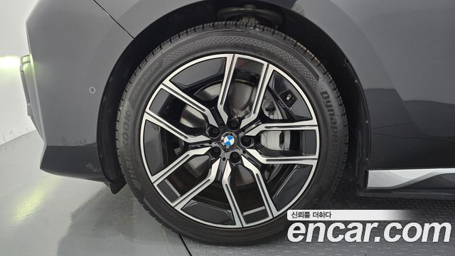 BMW i7 (G70) eDrive 50 M Sport 2024 — фото 5