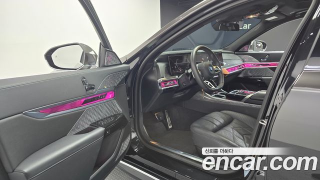 BMW i7 (G70) eDrive 50 M Sport 2024 — фото 10