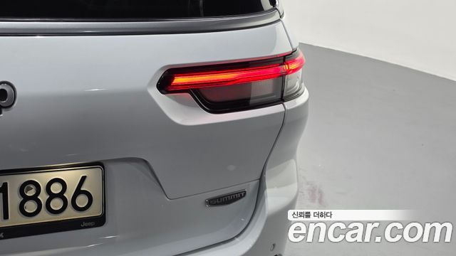 Jeep Grand Cherokee (WL) L 3.6 Summit Reserve 2021 — фото 23