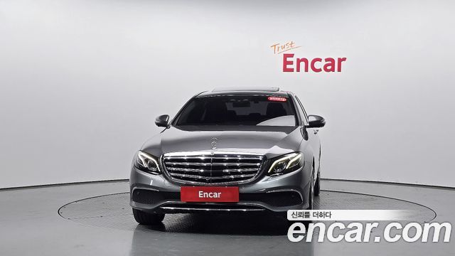Mercedes-Benz E-Class (W213) E300 4MATIC Exclusive 2020 — фото 3
