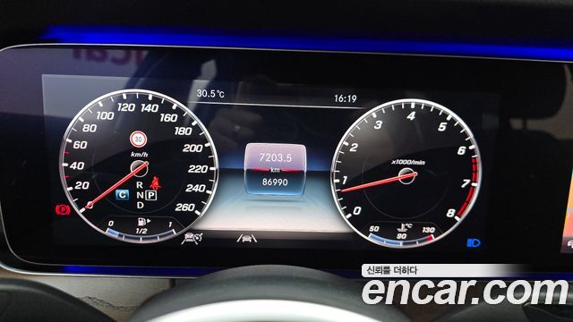 Mercedes-Benz E-Class (W213) E300 4MATIC Exclusive 2020 — фото 8