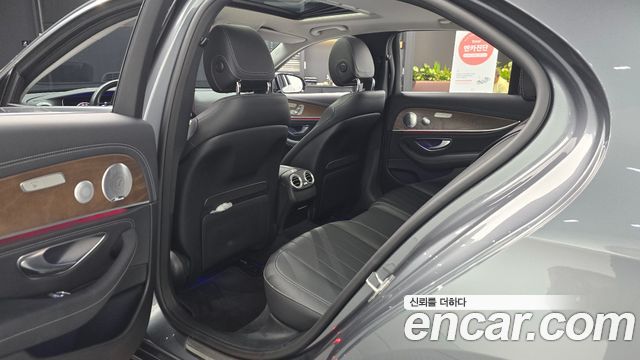 Mercedes-Benz E-Class (W213) E300 4MATIC Exclusive 2020 — фото 11