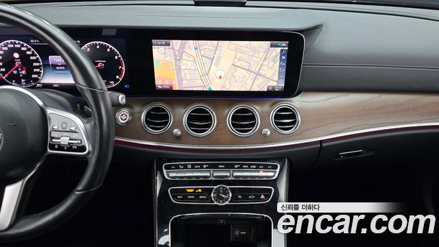 Mercedes-Benz E-Class (W213) E300 4MATIC Exclusive 2020 — фото 13