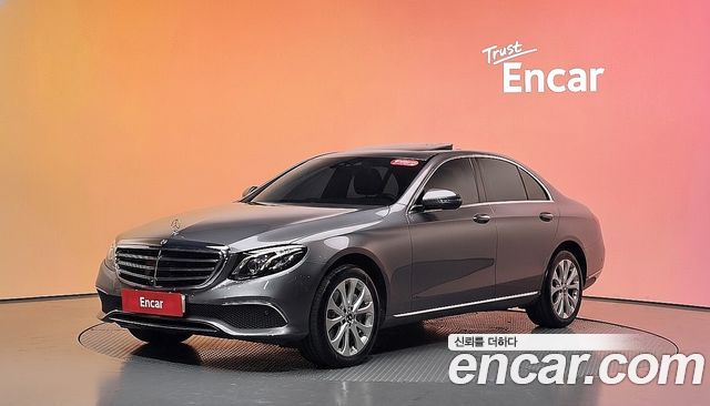 Mercedes-Benz E-Class (W213) E300 4MATIC Exclusive 2020 — фото 1