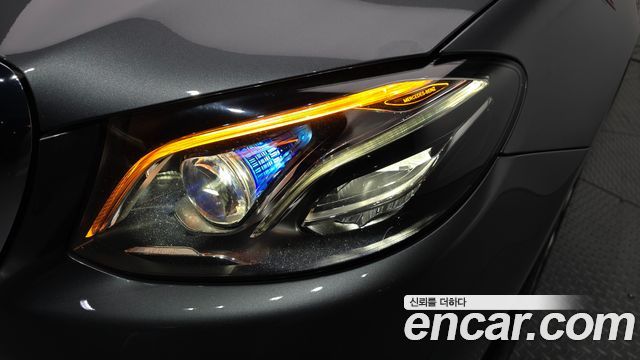 Mercedes-Benz E-Class (W213) E300 4MATIC Exclusive 2020 — фото 22