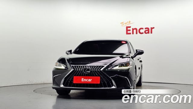 Lexus ES300h (VII) Luxury Plus 2023 — фото 3