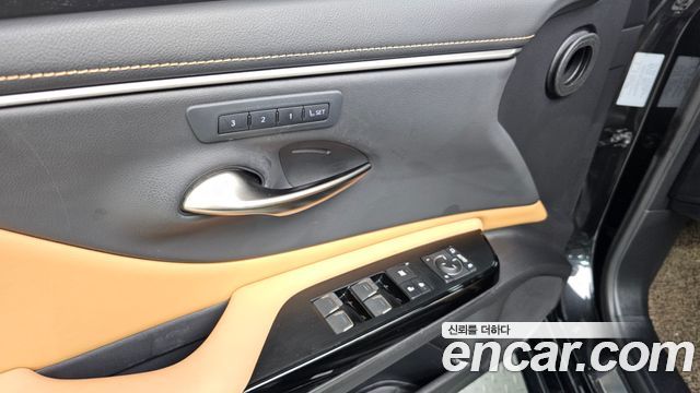 Lexus ES300h (VII) Luxury Plus 2023 — фото 18