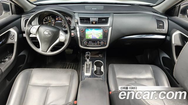 Nissan Altima 2.5 Tech L33 2017 — фото 7