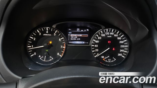 Nissan Altima 2.5 Tech L33 2017 — фото 8