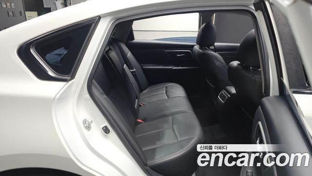 Nissan Altima 2.5 Tech L33 2017 — фото 11