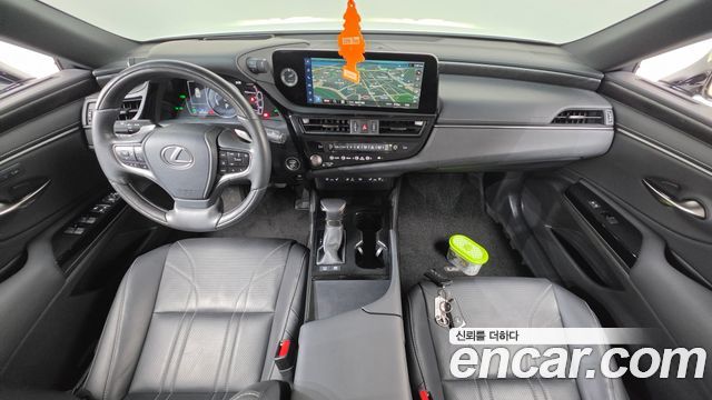 Lexus ES300h (VII) Luxury Plus 2023 — фото 7