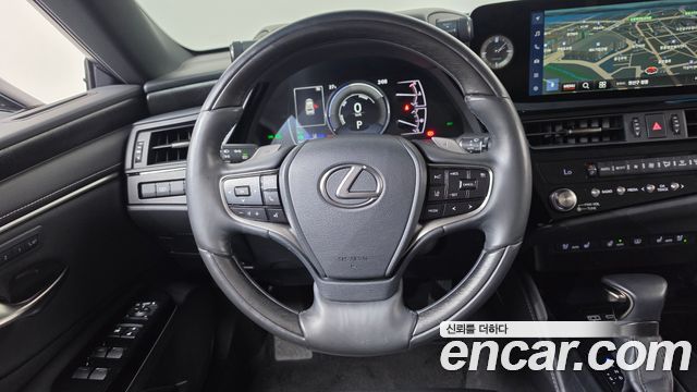 Lexus ES300h (VII) Luxury Plus 2023 — фото 13