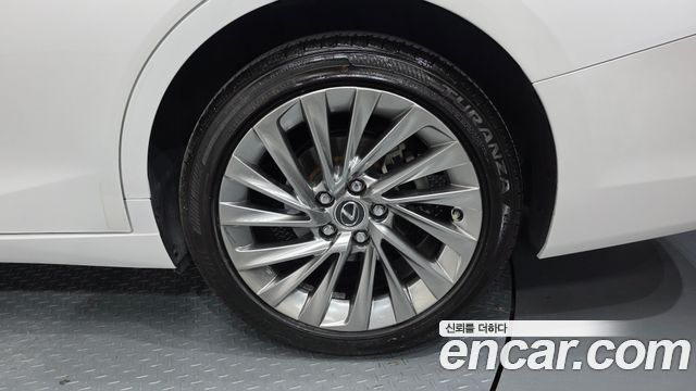 Lexus ES300h (VII) Luxury Plus 2023 — фото 21
