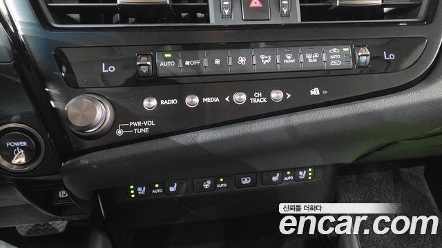 Lexus ES300h (VII) Luxury Plus 2023 — фото 32