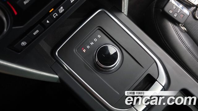 Land Rover Discovery Sport 2.0 TD4 SE (150PS) 2019 — фото 9