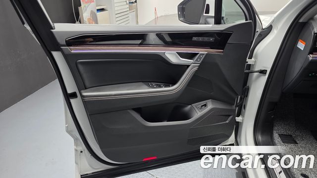 Volkswagen Touareg (III) 3.0 TDI Prestige 2025 — фото 24
