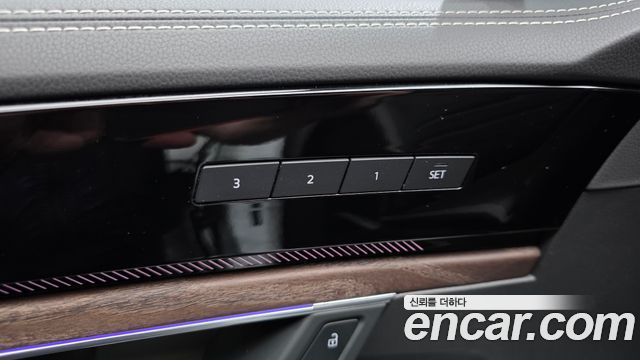Volkswagen Touareg (III) 3.0 TDI Prestige 2025 — фото 31