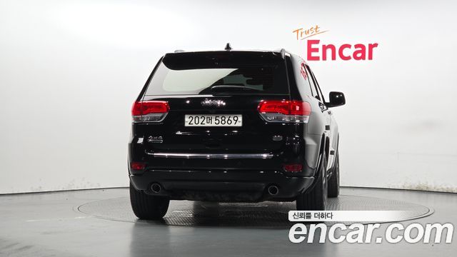 Jeep Grand Cherokee 3.0 Diesel Overland WK2 2017 — фото 4