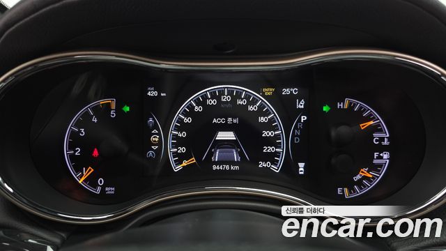 Jeep Grand Cherokee 3.0 Diesel Overland WK2 2017 — фото 8