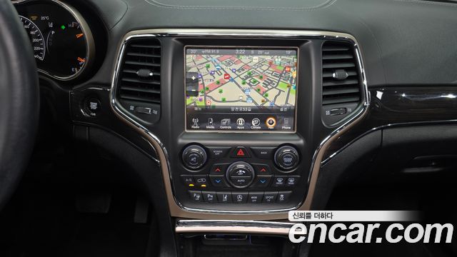 Jeep Grand Cherokee 3.0 Diesel Overland WK2 2017 — фото 14