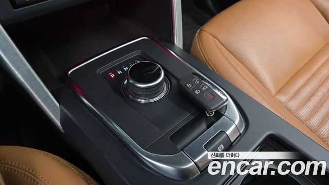 Land Rover Discovery Sport 2.0 TD4 HSE Luxury 2018 — фото 9