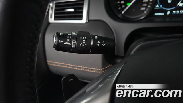 Land Rover Discovery Sport 2.0 TD4 HSE Luxury 2018 — фото 29