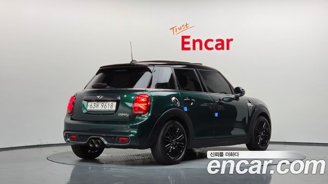 MINI Cooper S 5Door Standard 3rd 2015 — фото 2