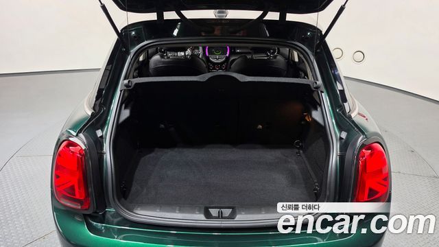 MINI Cooper S 5Door Standard 3rd 2015 — фото 20