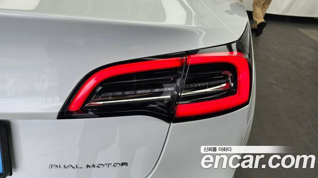 Tesla Model 3 Long Range AWD 2021 — фото 23