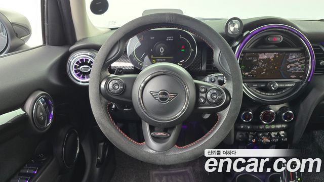 MINI Cooper S 5Door HIGH 3rd 2021 — фото 12